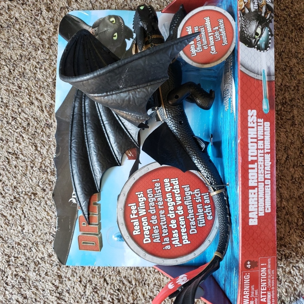 How to Train Your Dragon Barrel Roll Toothless Fig